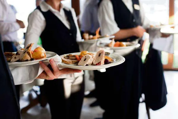 Serviços de garçons para festas sp Imagem ilustrativa de Serviços de garçons para festas sp